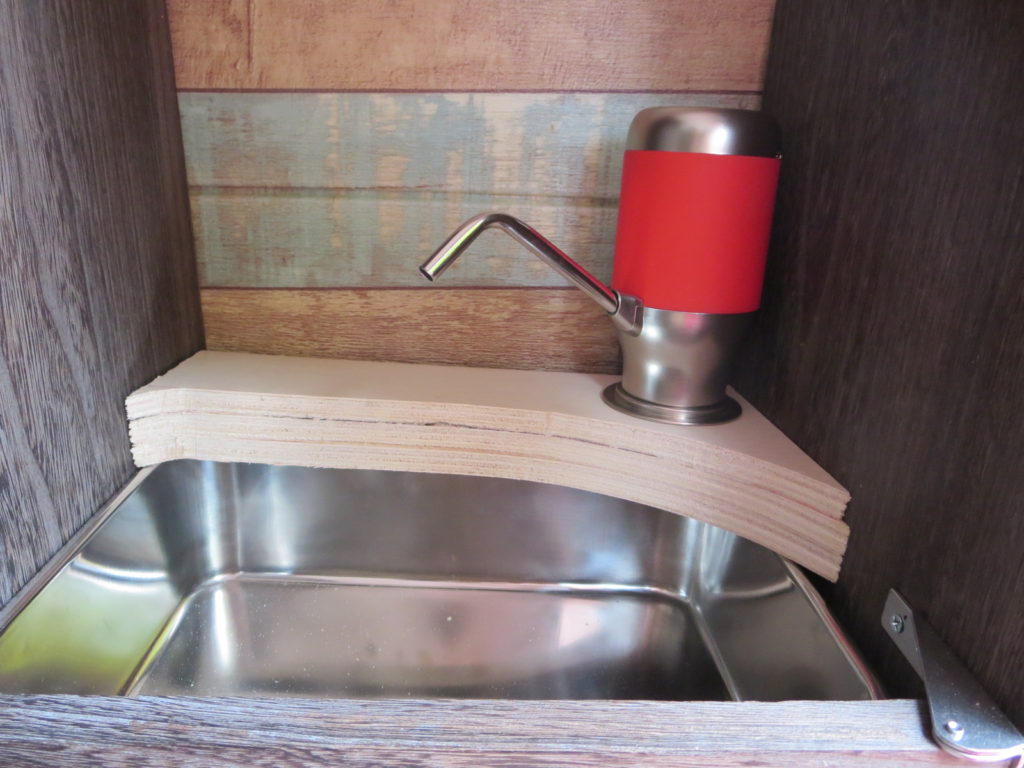 幌馬車くんの手洗い場制作（DIY）