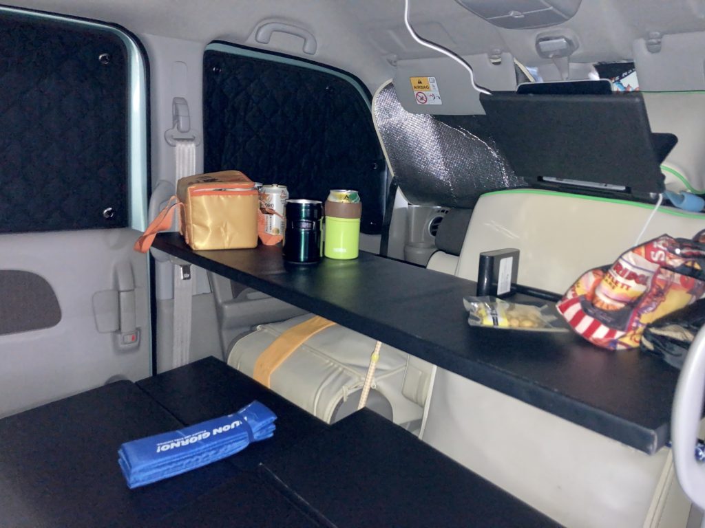 草津温泉「湯畑観光駐車場」エブリィワゴンの車中泊と自作テーブル