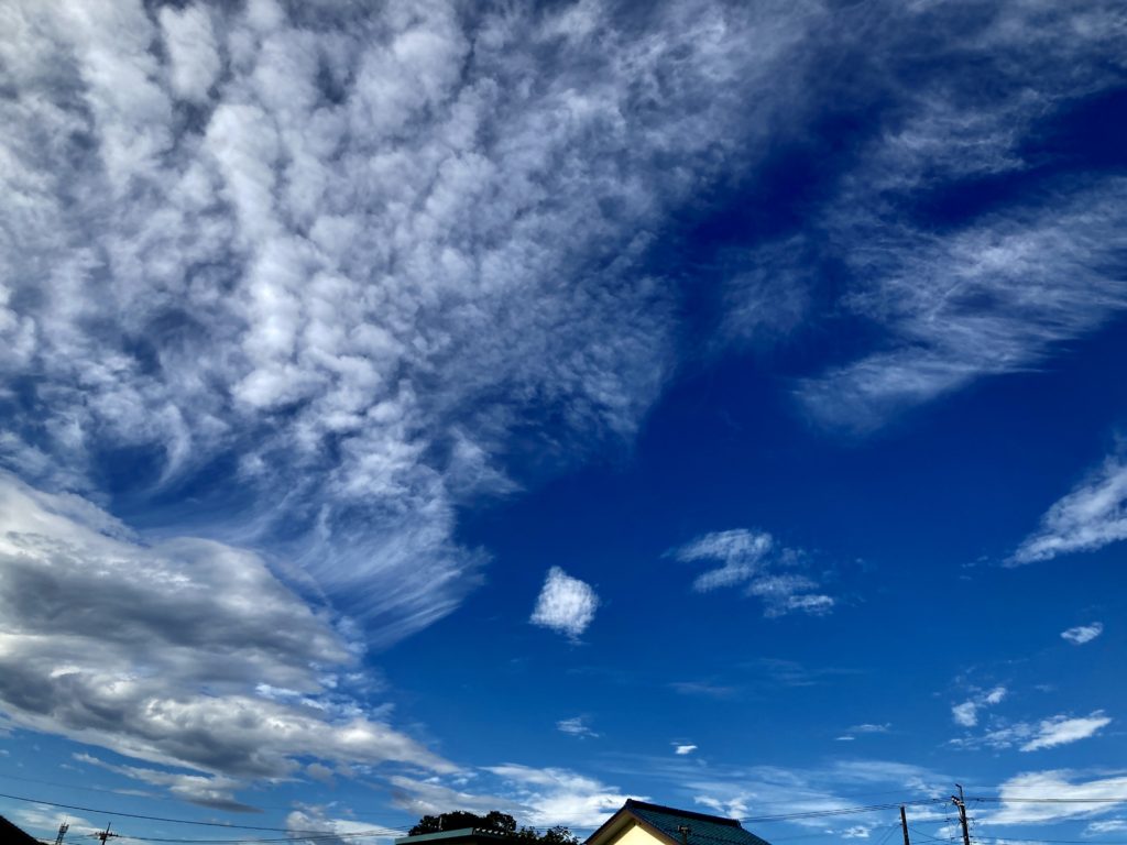 軽キャンピングトレーラーの幌馬車くんで行く無印良品カンパーニャ嬬恋キャンプの朝の天気