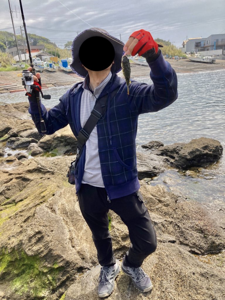和田長浜海岸駐車場から歩いていける釣り場でふぐを釣る