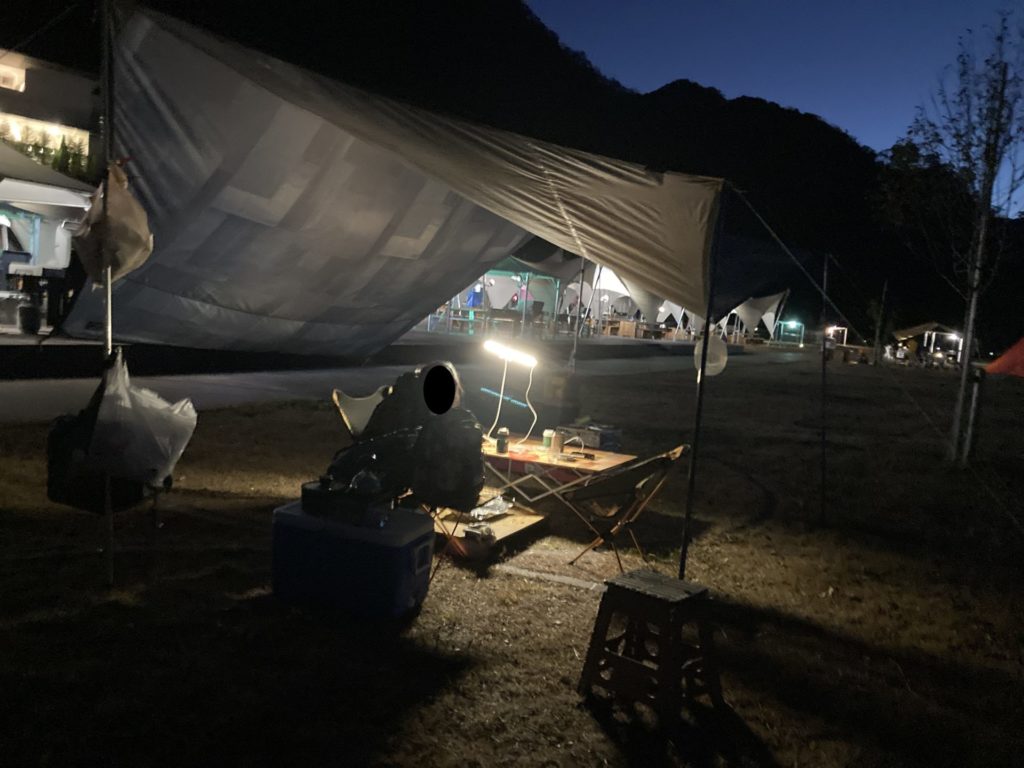 八ッ場「川原温泉駅キャンプ場」の夜の風景