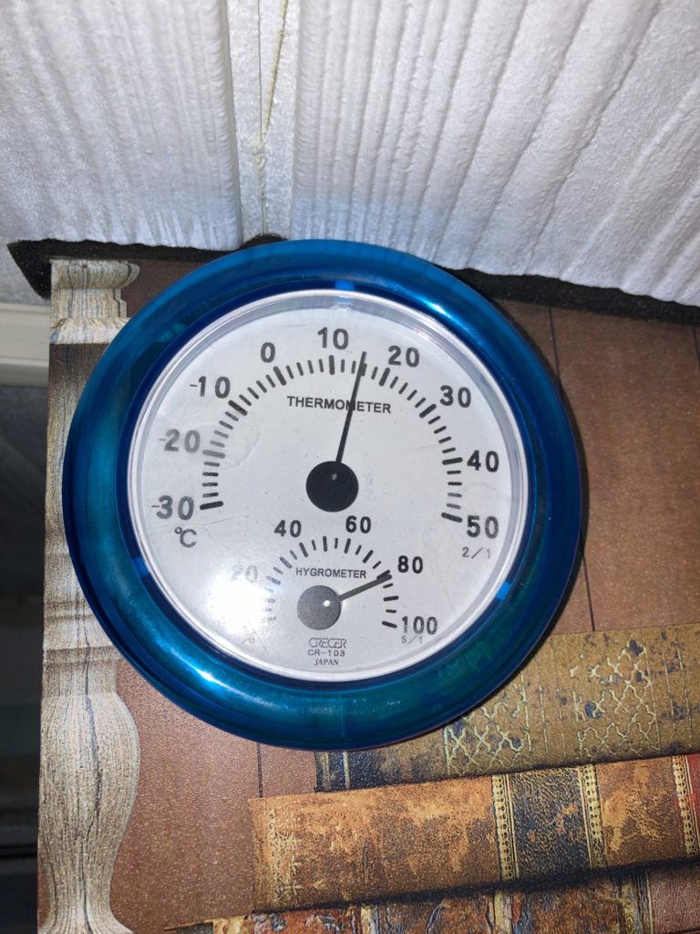 道の駅「SORAIRO国上」の4月深夜4時の室内は15℃