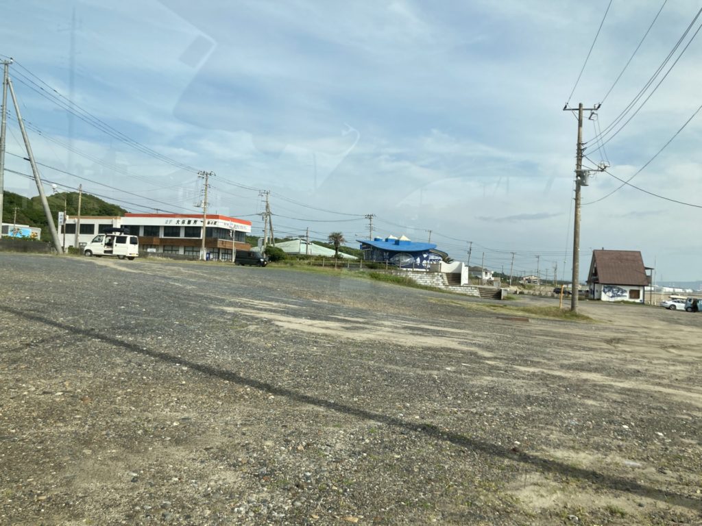 阿字ヶ浦海水浴場の駐車場の勾配