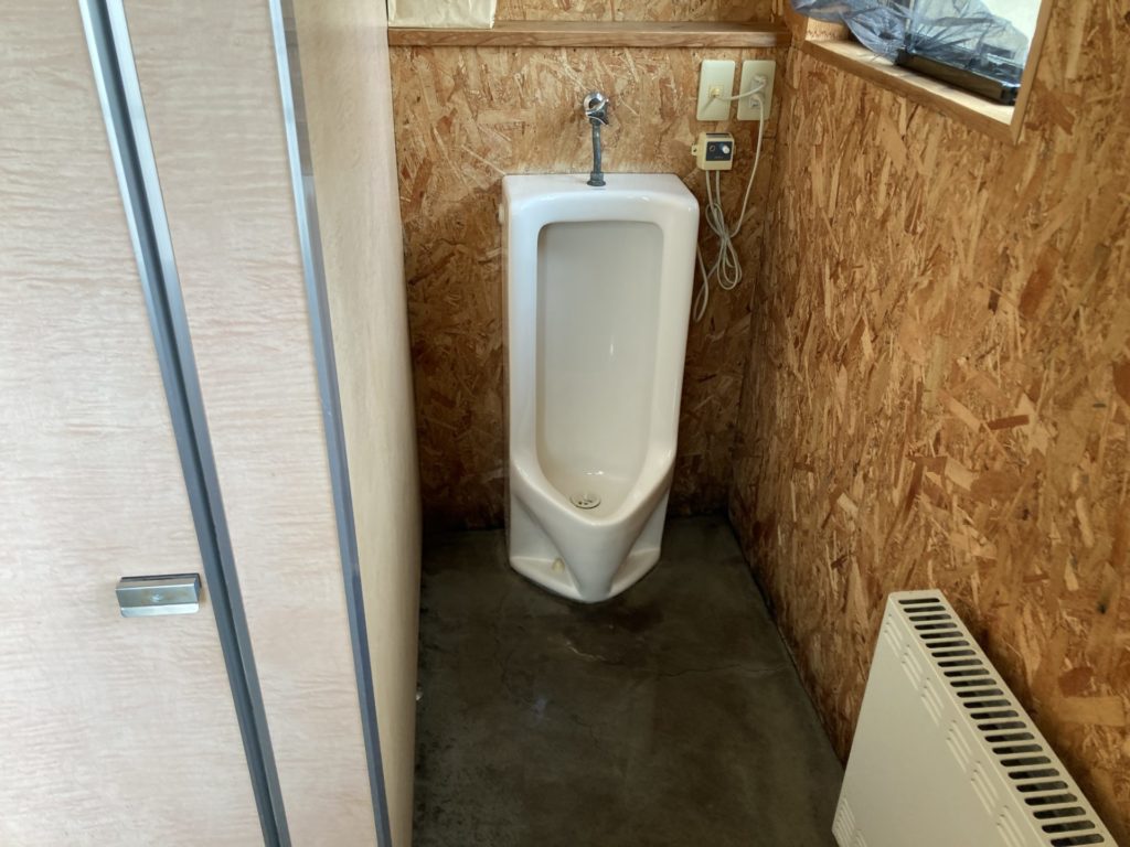 天狗山第5駐車場車中泊サイトのトイレ