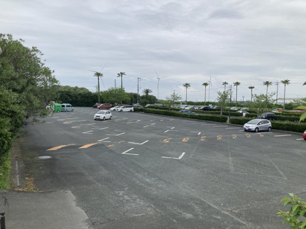 竜洋海洋公園の大型車用駐車場