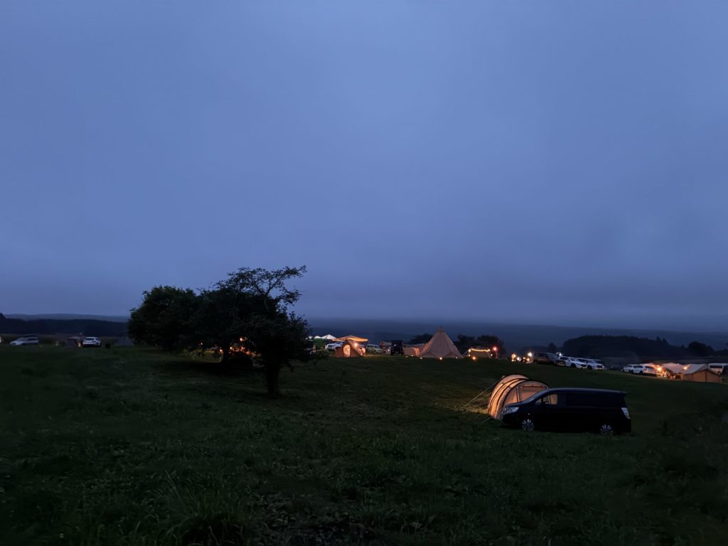 富士高原トマトフィールドの夕暮れ