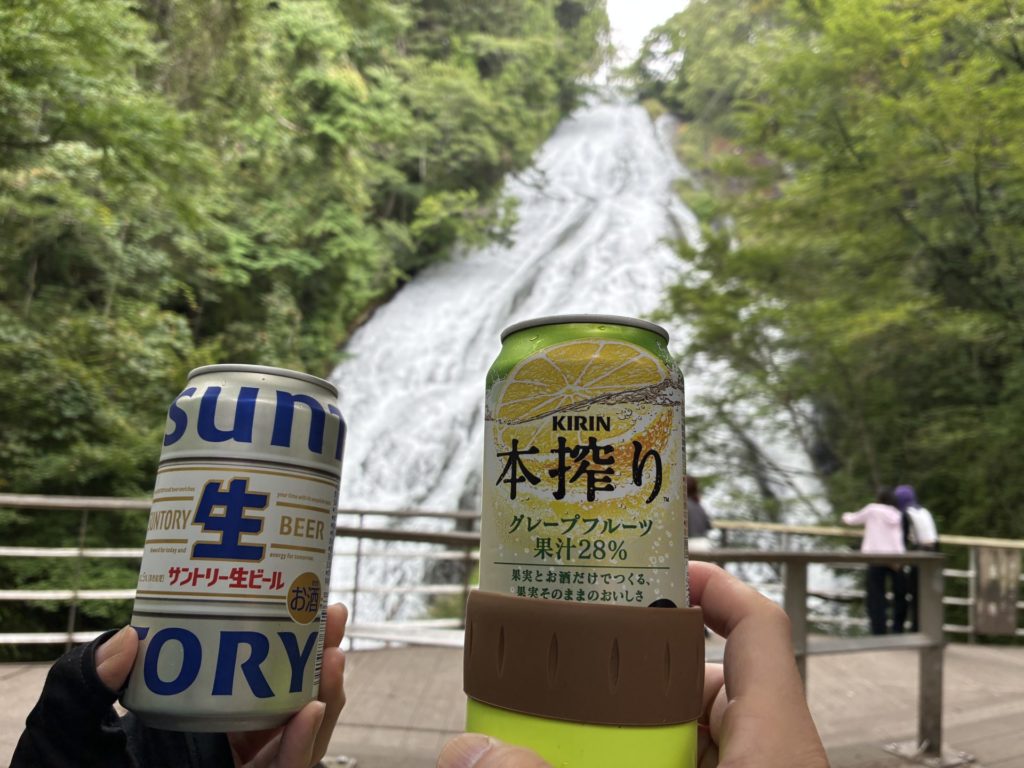 奥日光湯元温泉の湯滝で乾杯