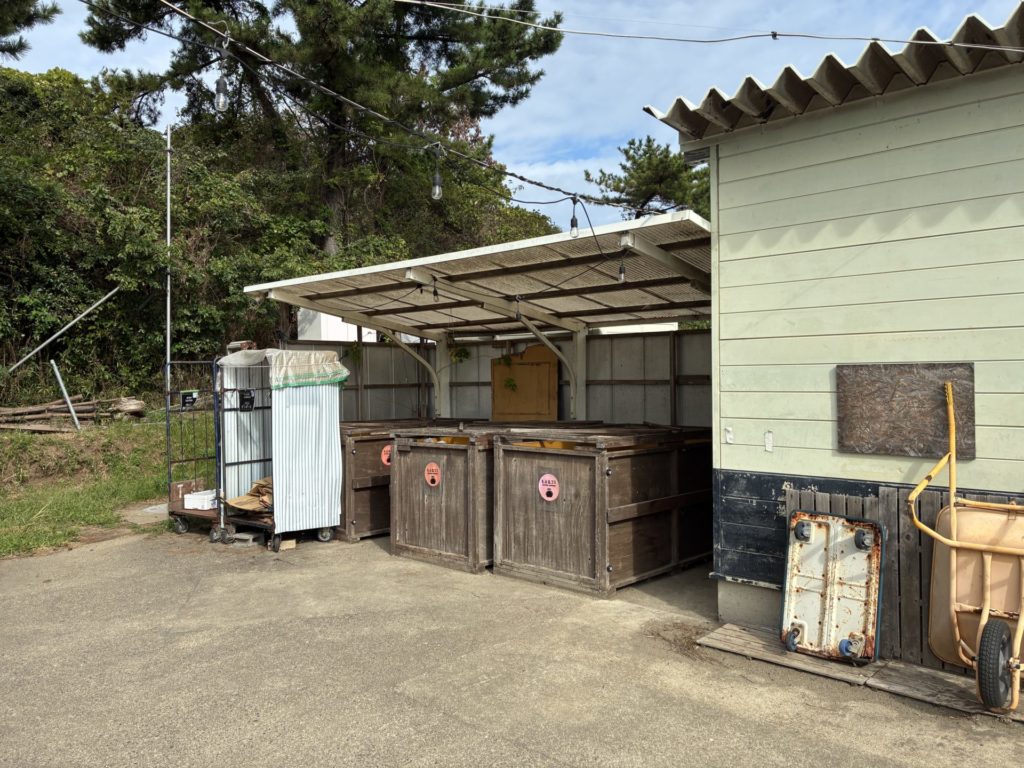 大洗サンビーチキャンプ場　ゴミステーション　燃えるゴミ