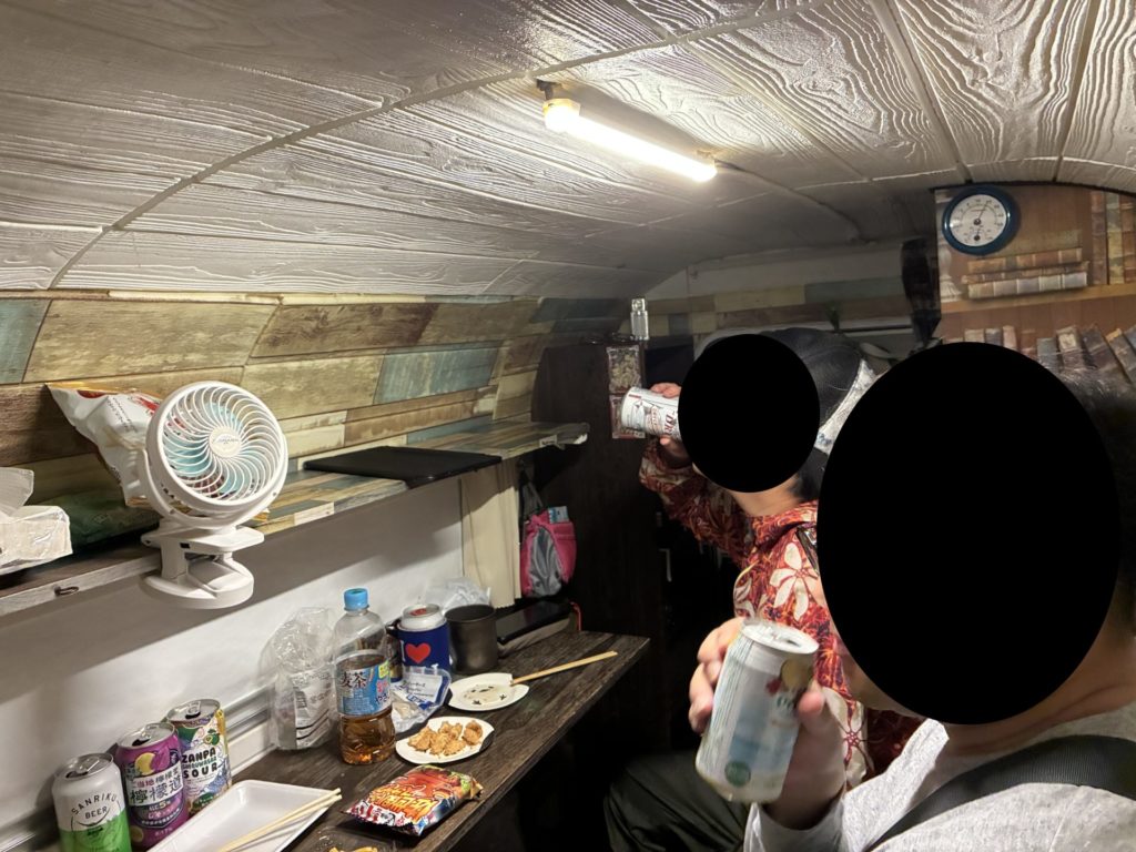 軽キャンピングトレーラーで呑み