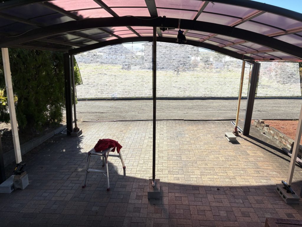 昭和アルミのカーポートの高さ調整DIYで20cmアップ高さ再調整をしたら20cm持ち上げる高さに到達