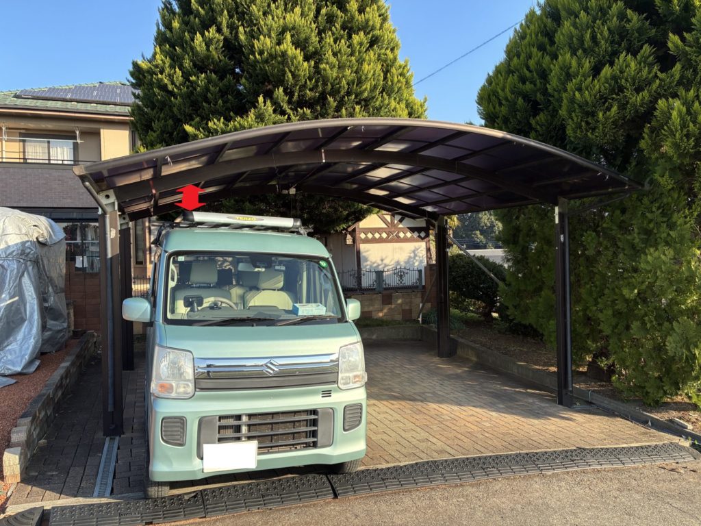 昭和アルミのカーポートの高さ調整DIYで20cmアップ施工後のエブリィワゴンの高さ