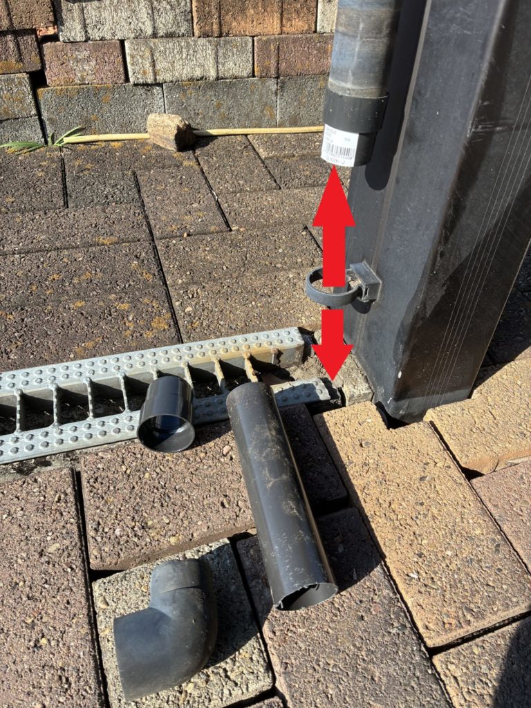 カーポートの高さ調整DIYで雨樋の延長施工